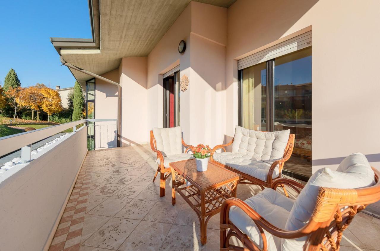 Kristall Lago 233 Apartment By Wonderful Italy Desenzano del Garda Extérieur photo